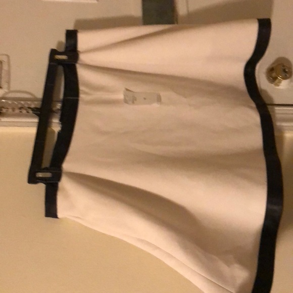 Skirt - Picture 2 of 4